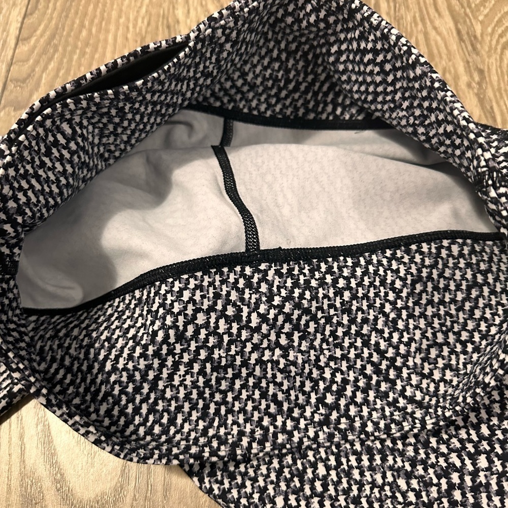 🍋 LULULEMON Wunder Under Crop III - Scatter Star Arctic Grey/Black (Size 6) 🍋 - Picture 7 of 8
